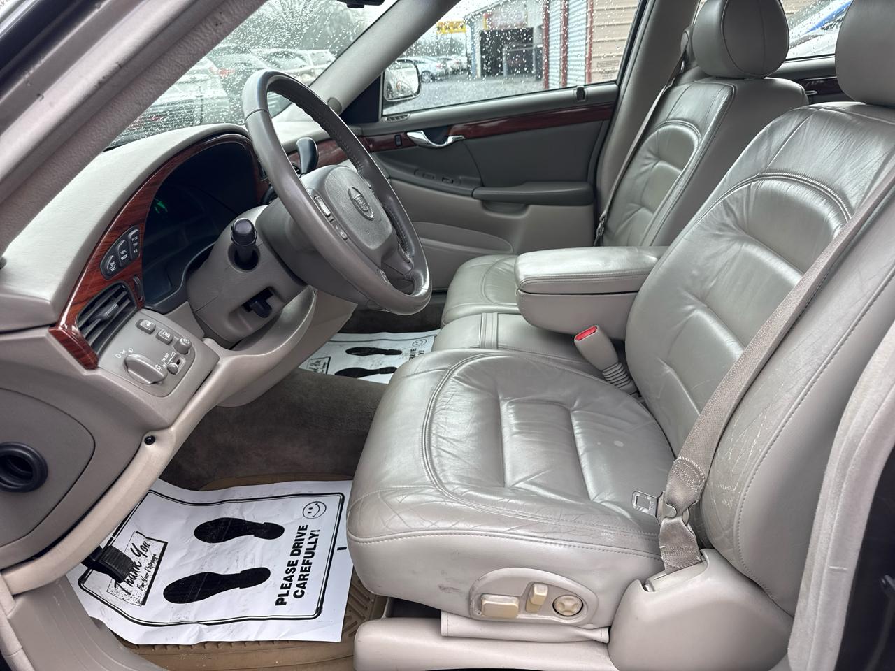 Cadillac DeVille 4dr Sdn 2002