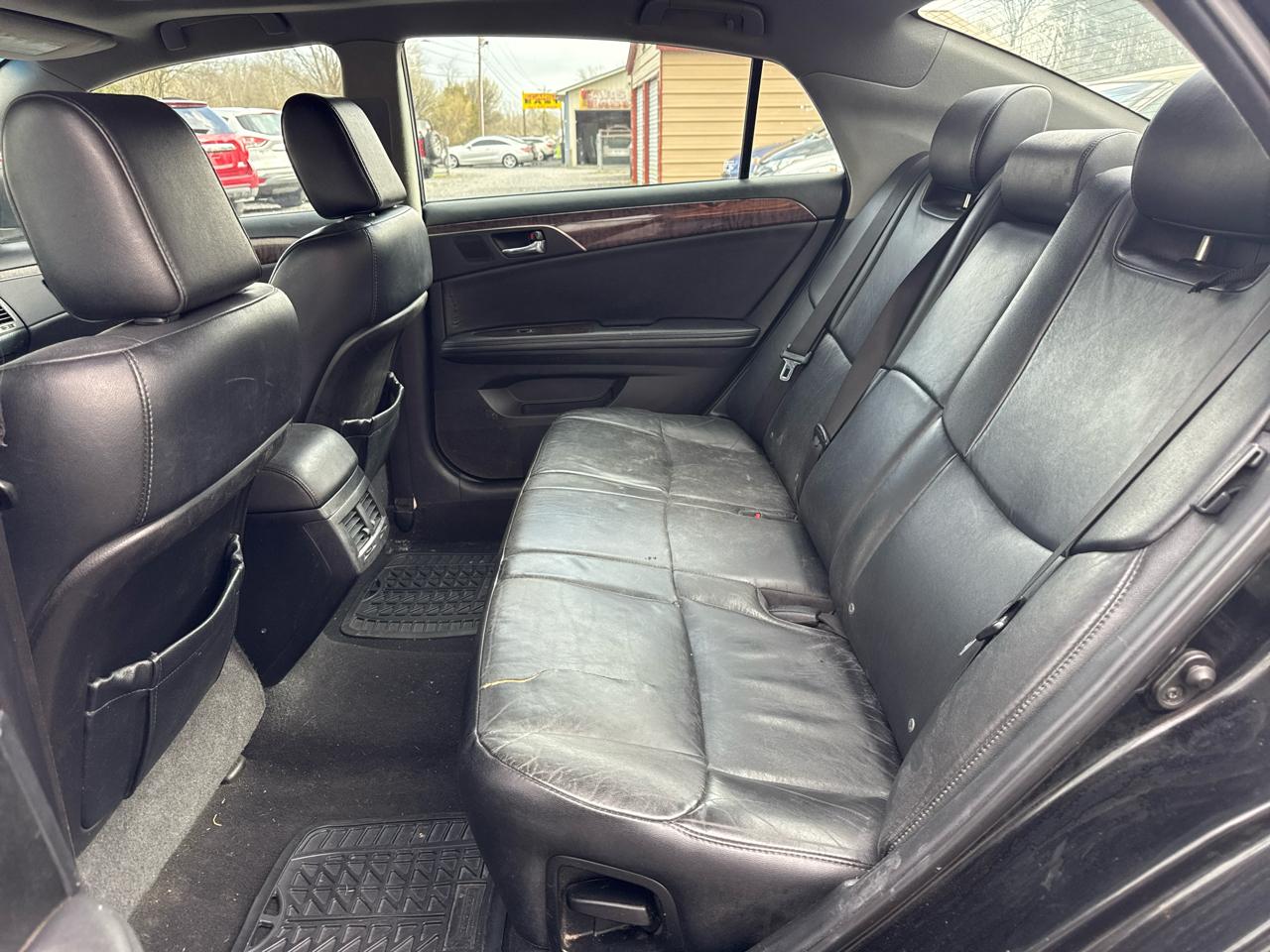 Toyota Avalon 4dr Sdn (Natl) 2012