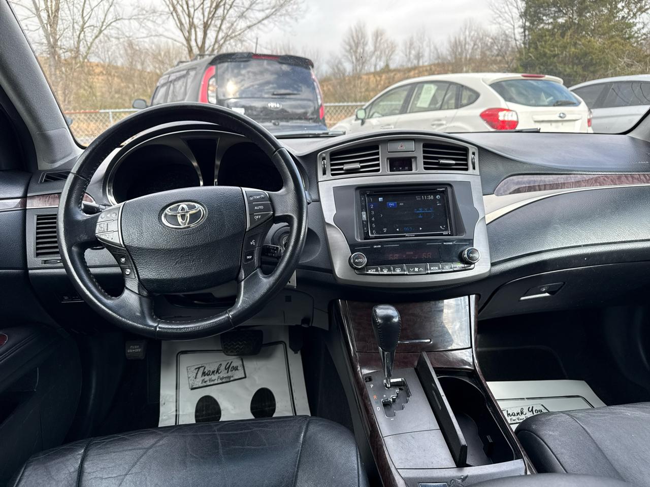 Toyota Avalon 4dr Sdn (Natl) 2012