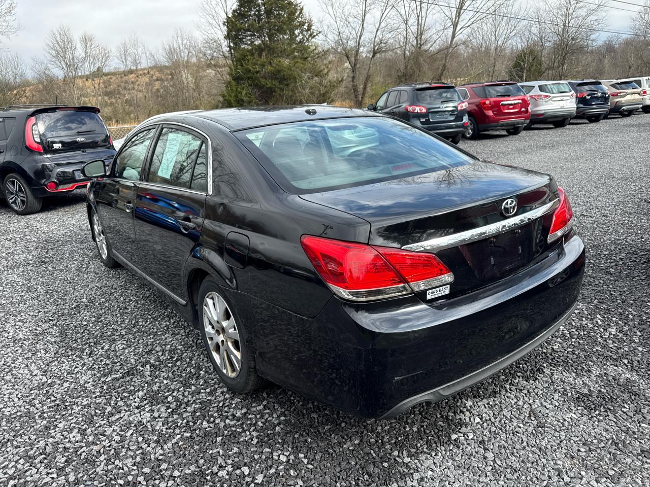 Toyota Avalon 4dr Sdn (Natl) 2012