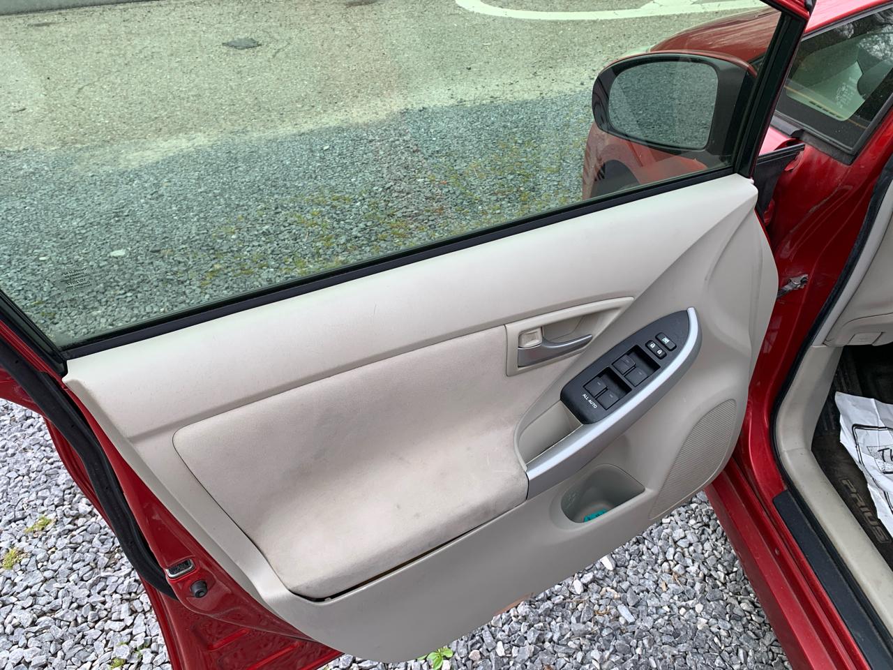 Toyota Prius 5dr HB Three (Natl) 2012