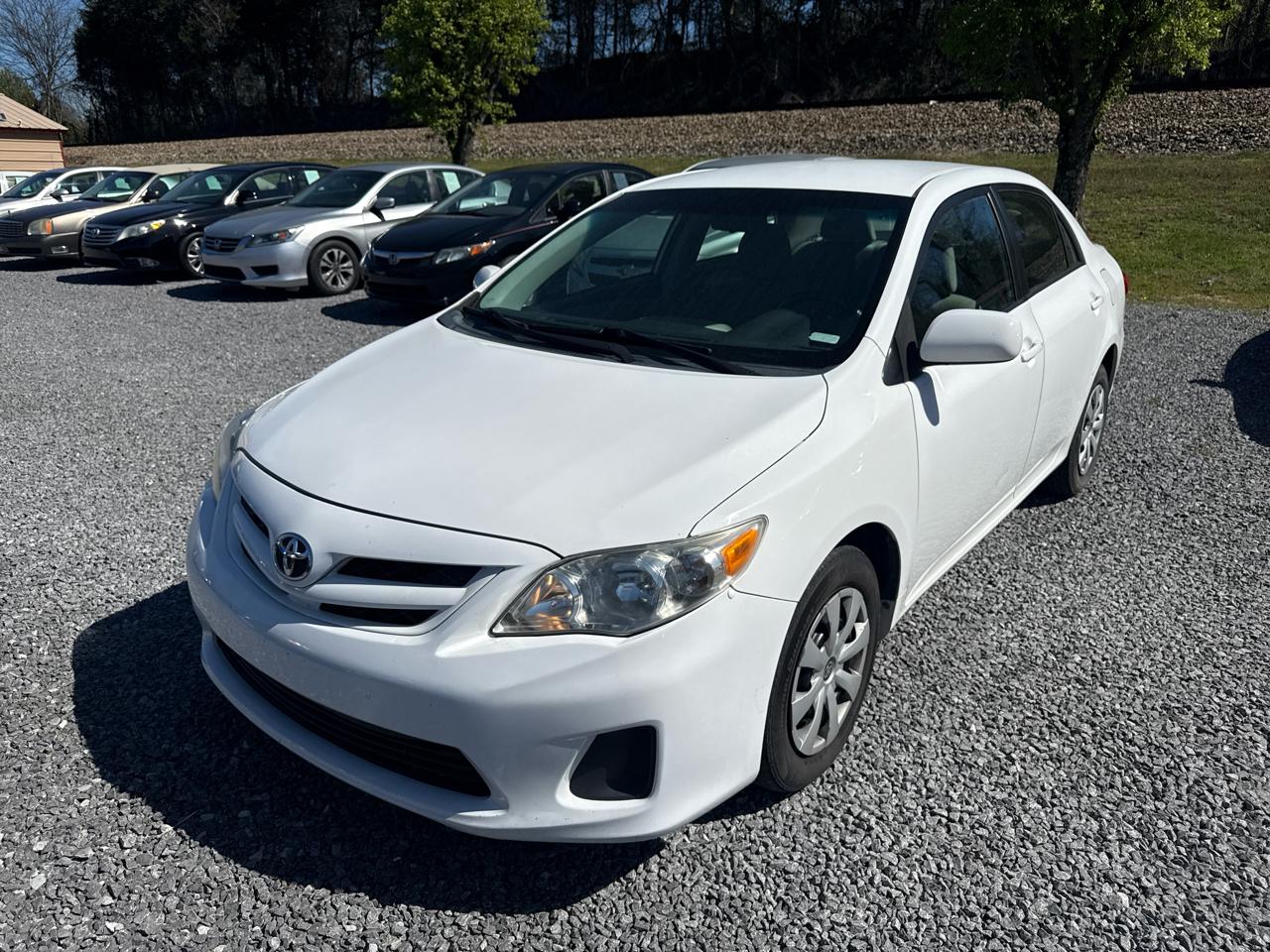 Toyota Corolla 4dr Sdn Auto LE (Natl) 2011