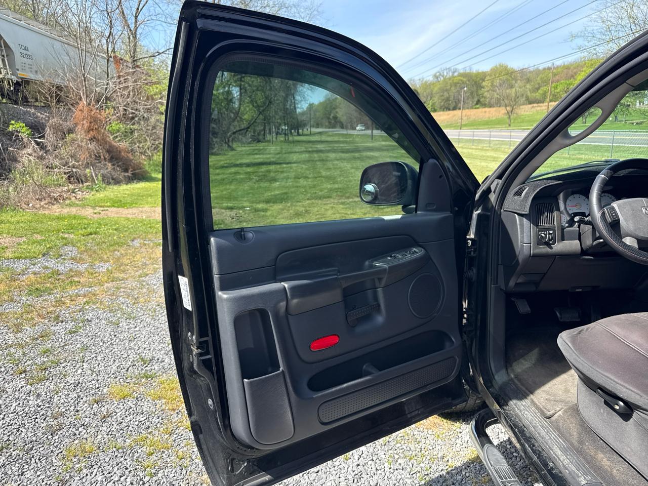 Dodge Ram 1500  2004