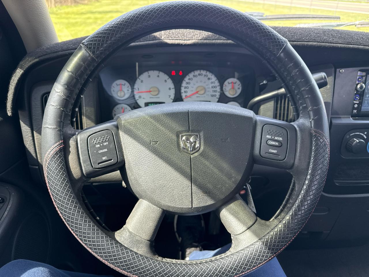 Dodge Ram 1500  2004