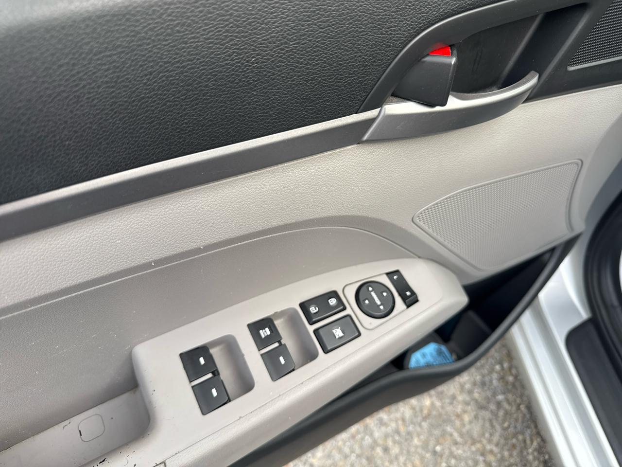 Hyundai Elantra SE 2.0L Auto (Alabama) 2018