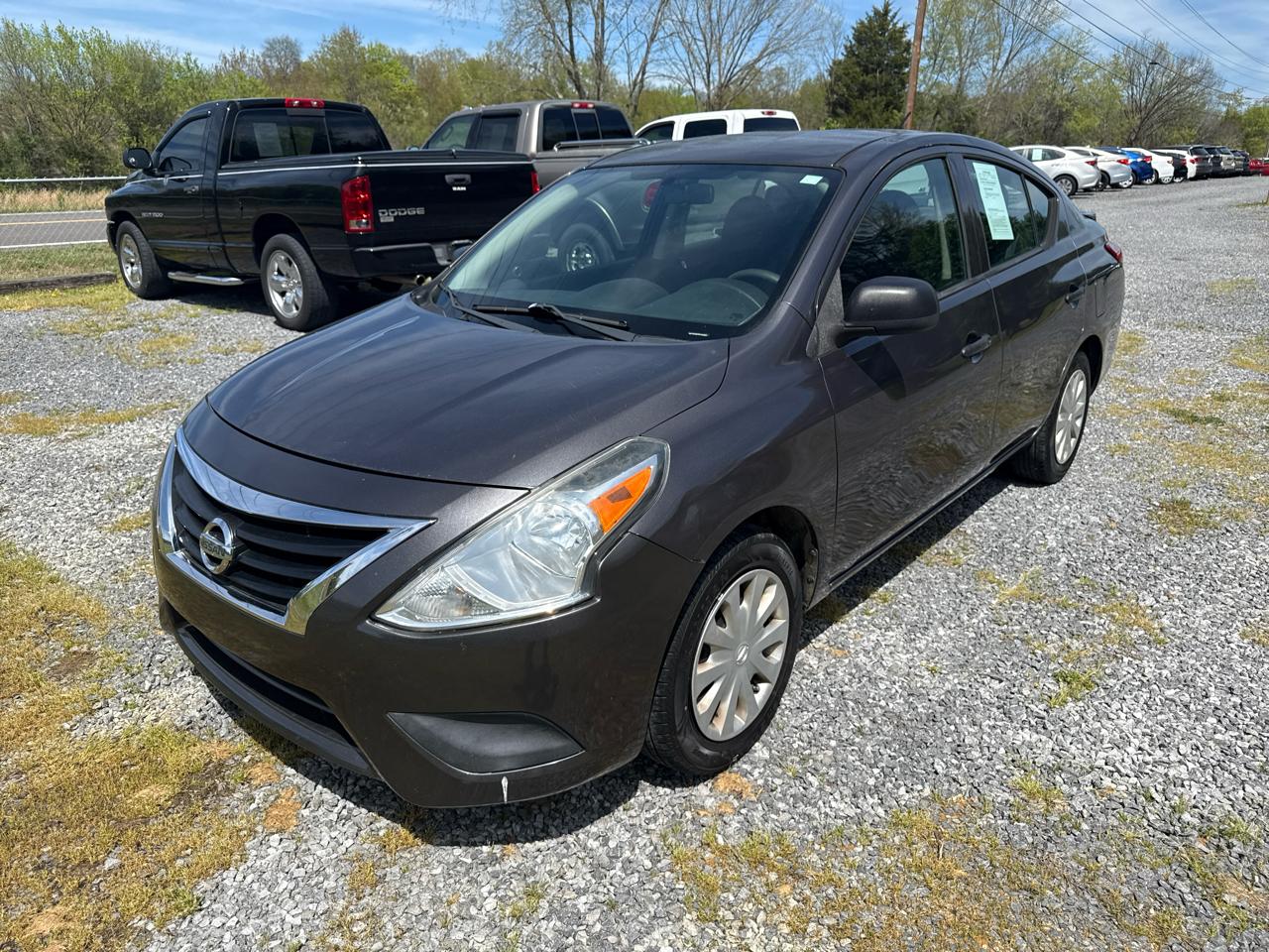 Nissan Versa 4dr Sdn CVT 1.6 S Plus 2015