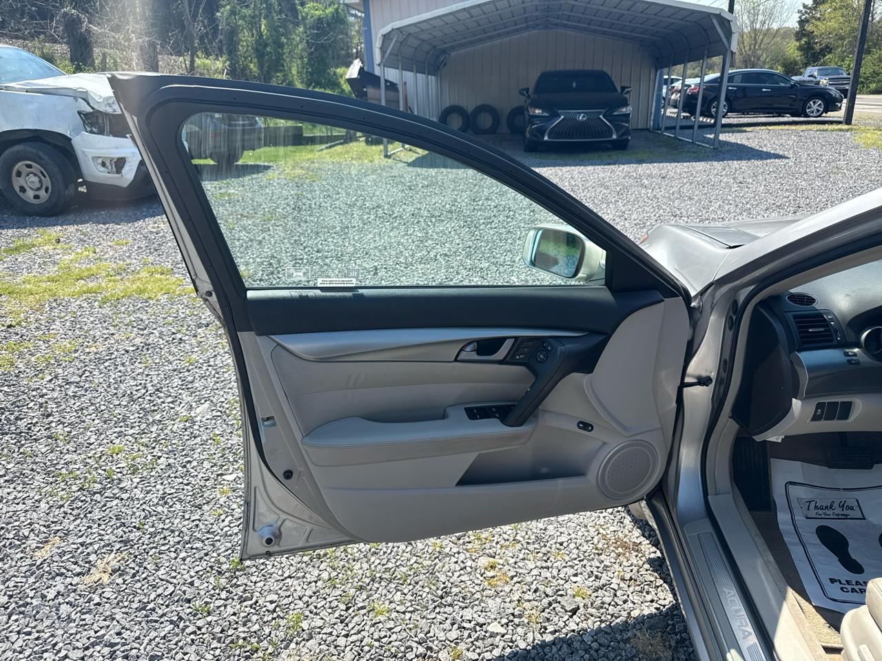 Acura TL 4dr Sdn 2WD Tech 2011