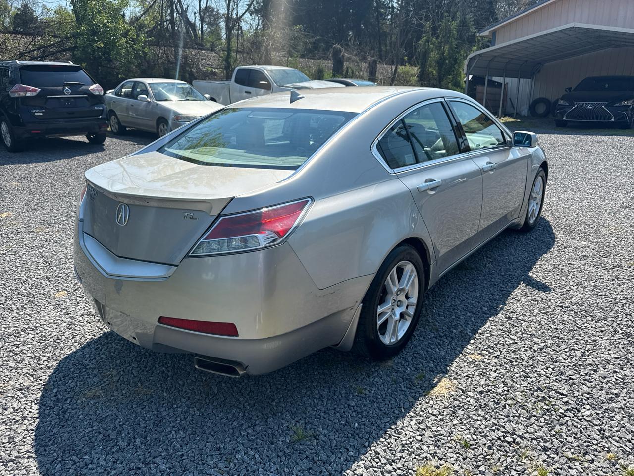 Acura TL 4dr Sdn 2WD Tech 2011