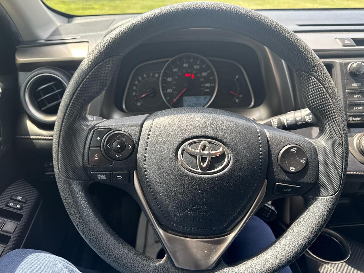 Toyota RAV4 AWD 4dr XLE (Natl) 2015