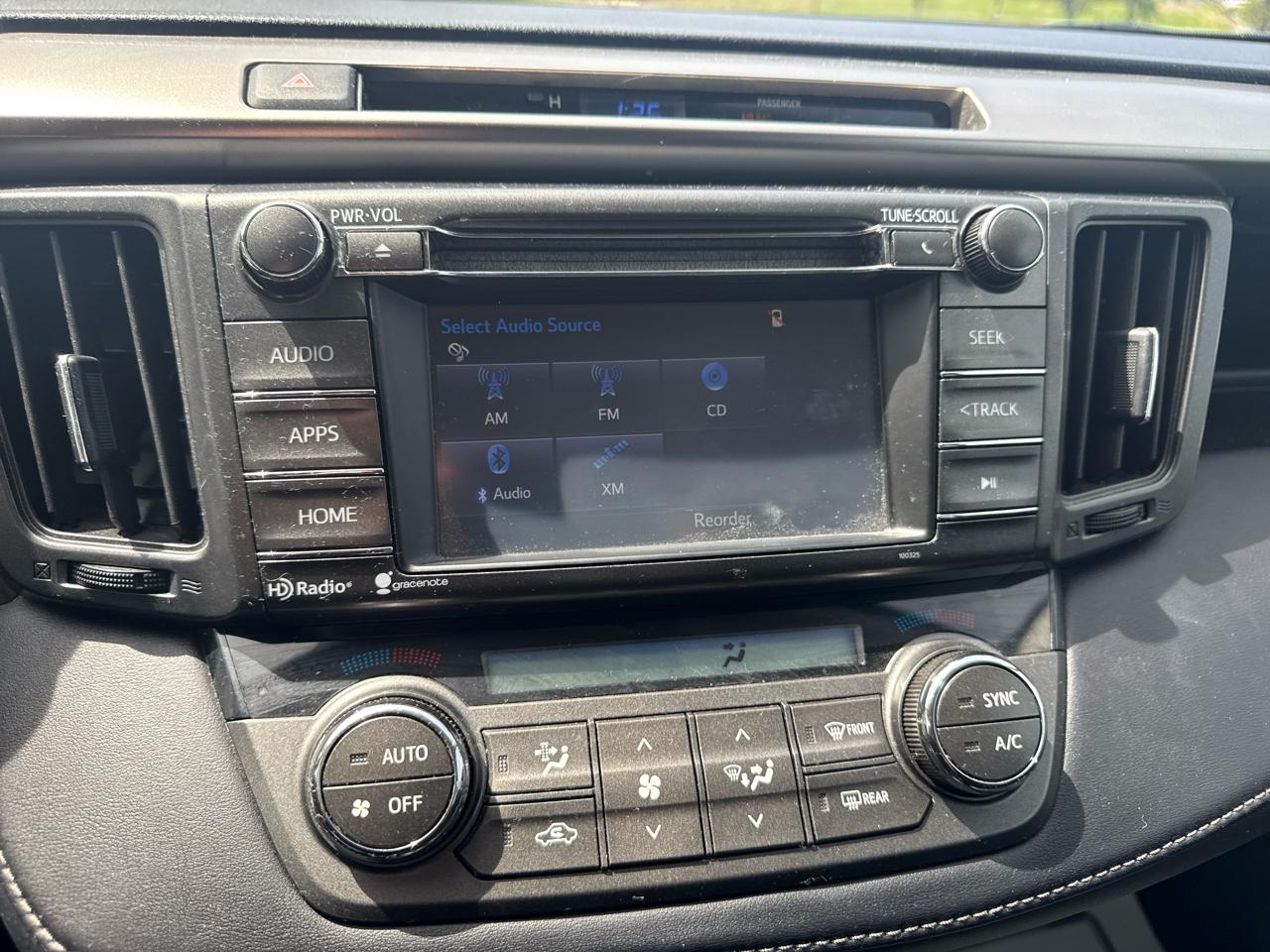 Toyota RAV4 AWD 4dr XLE (Natl) 2015