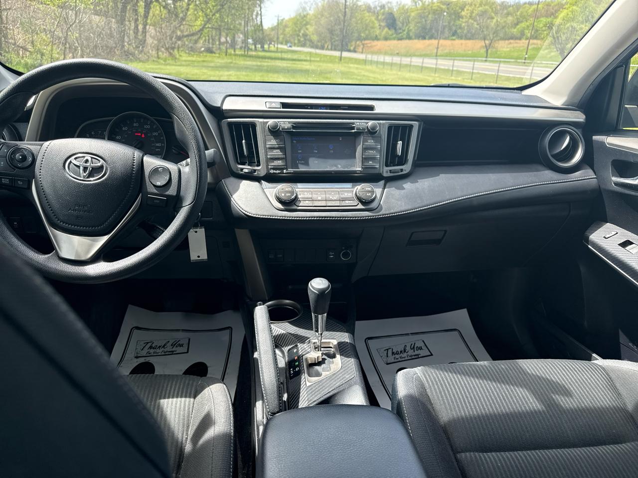 Toyota RAV4 AWD 4dr XLE (Natl) 2015