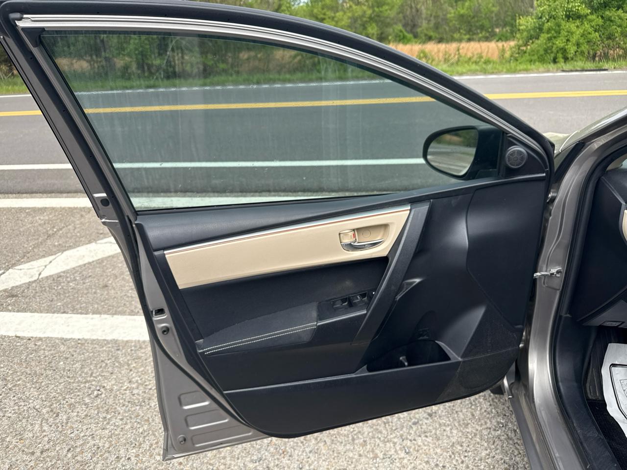 Toyota Corolla 4dr Sdn CVT LE Premium (Natl) 2014