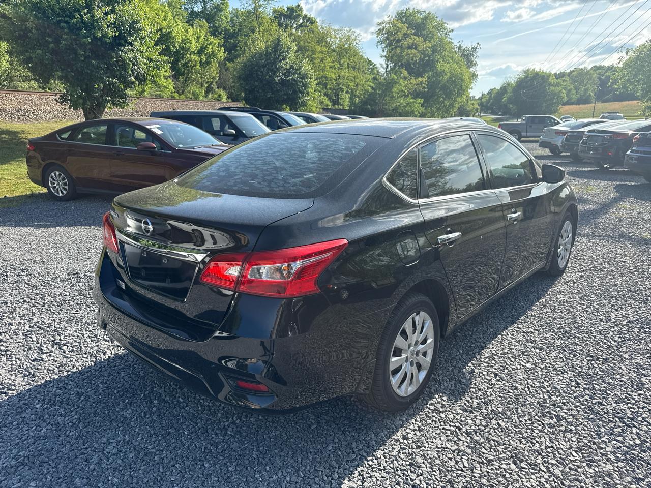 Nissan Sentra S CVT 2019