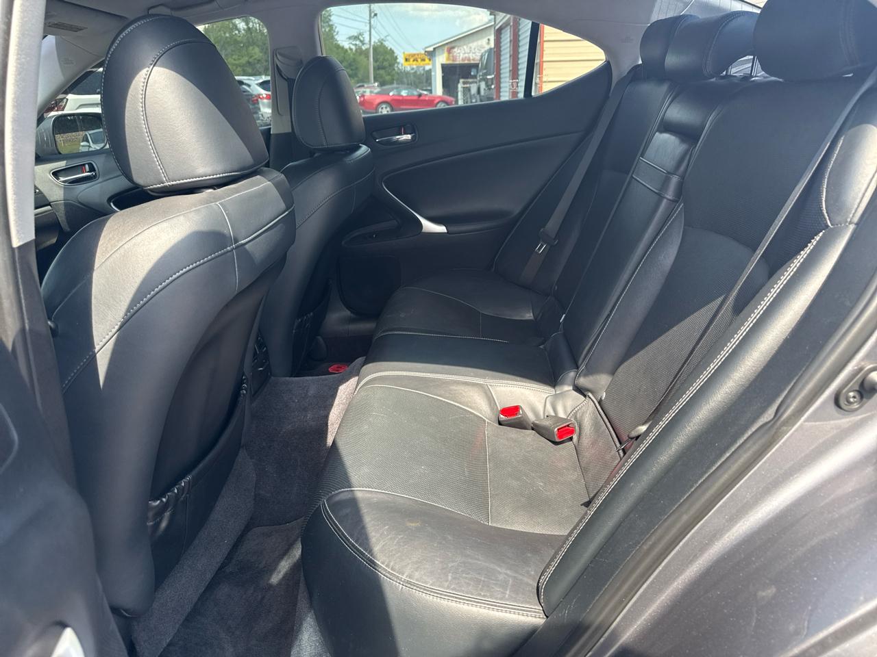 Lexus IS 250 4dr Sport Sdn Auto AWD 2012
