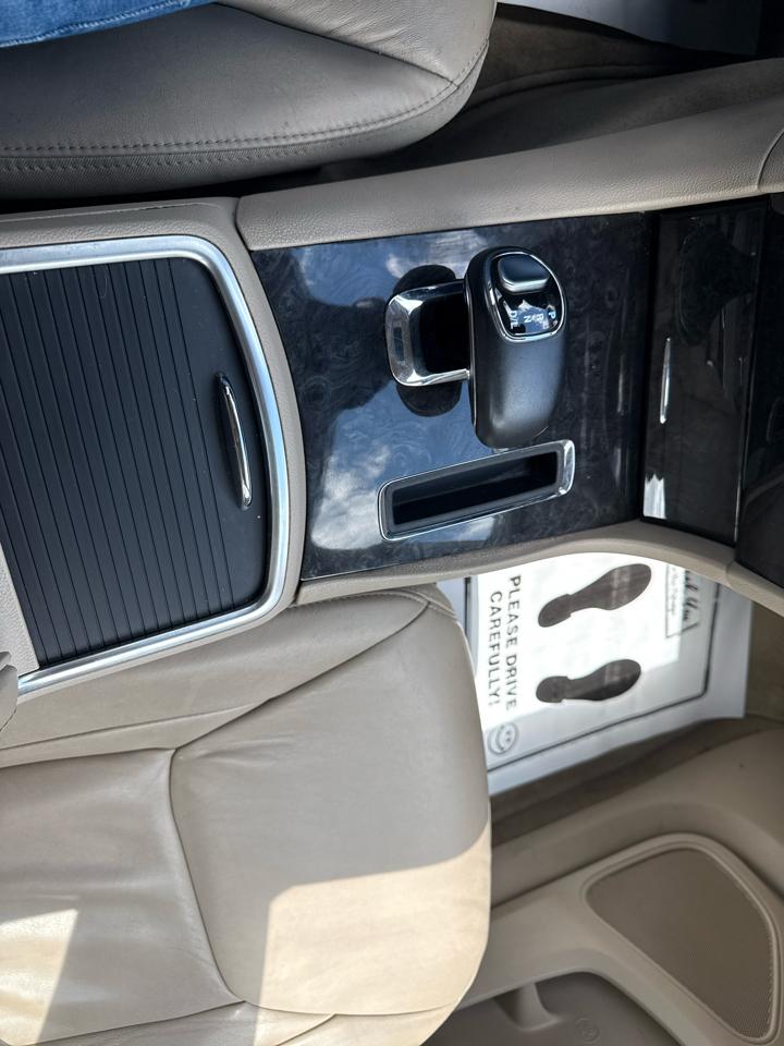 Chrysler 300 4dr Sdn RWD 2014