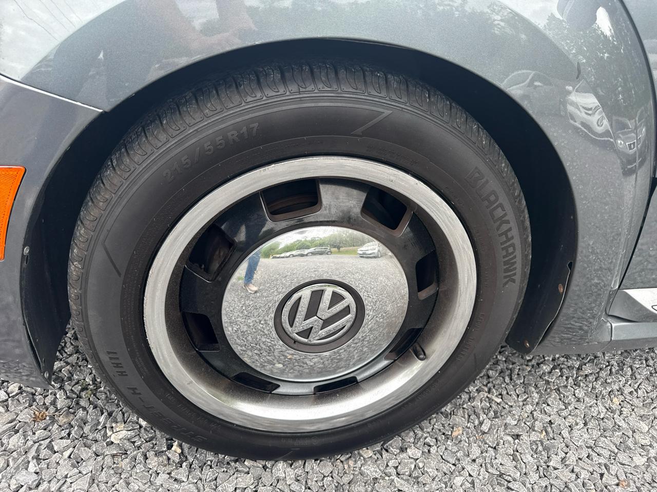 Volkswagen Beetle 2dr Cpe Auto 2.5L 2012