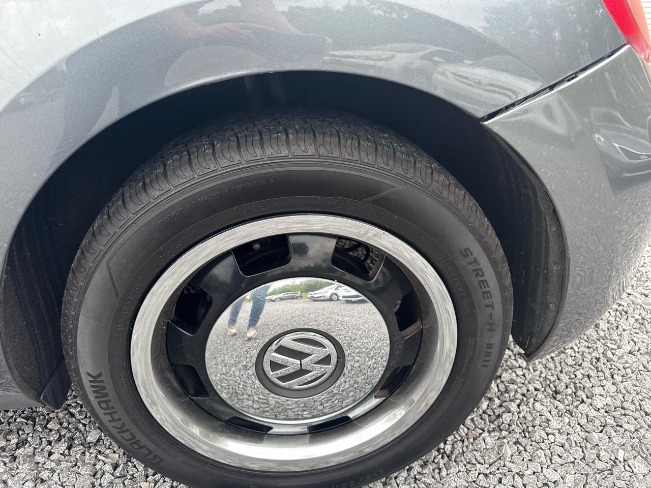 Volkswagen Beetle 2dr Cpe Auto 2.5L 2012