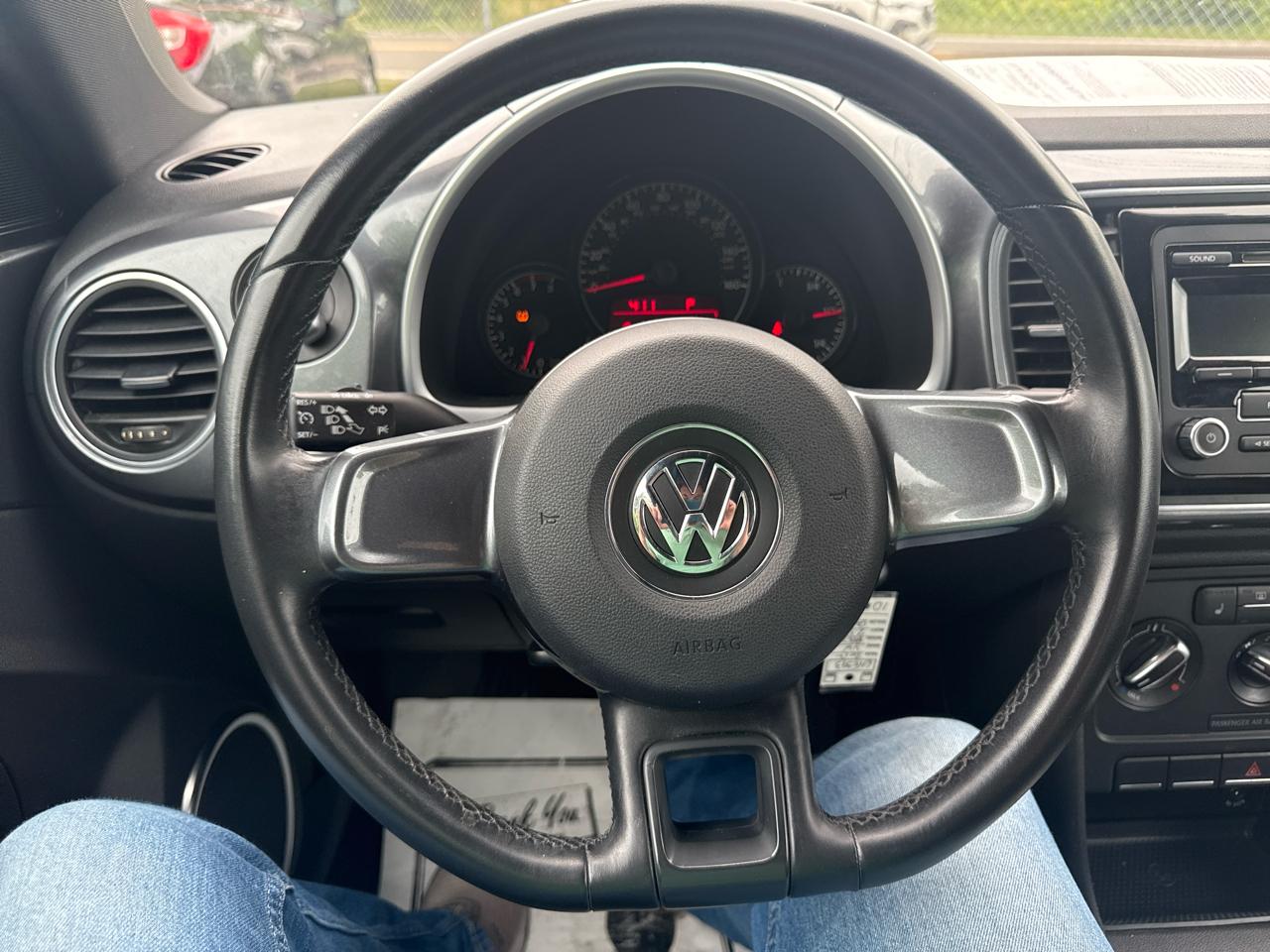 Volkswagen Beetle 2dr Cpe Auto 2.5L 2012