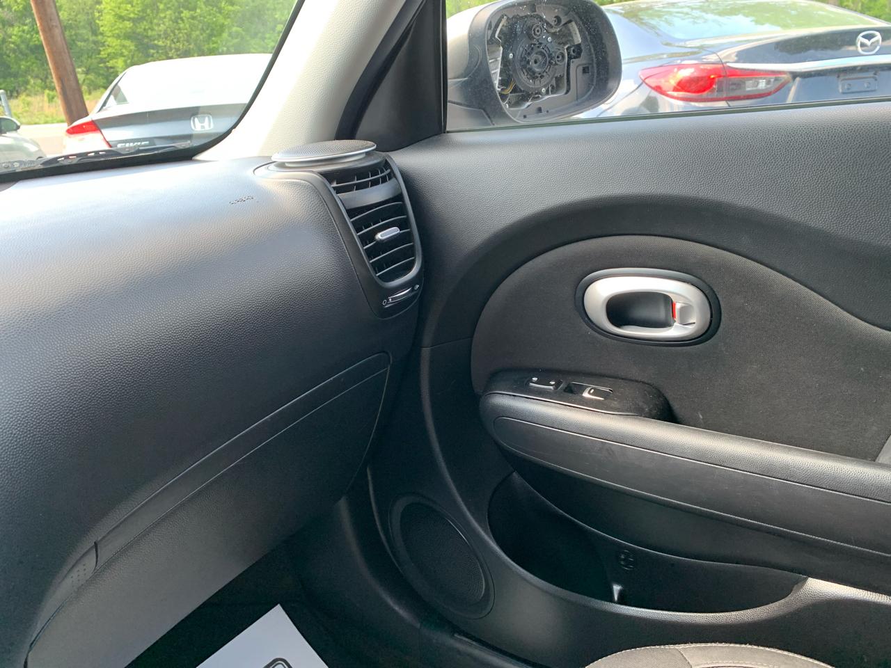 Kia Soul Base Auto 2017