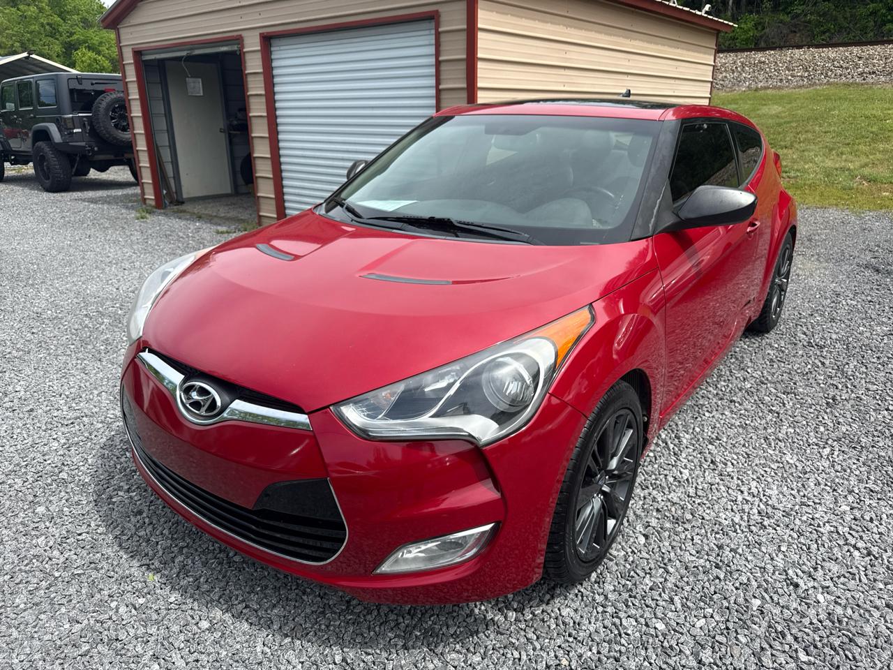 Hyundai Veloster 3dr Cpe Man w/Gray Int 2013