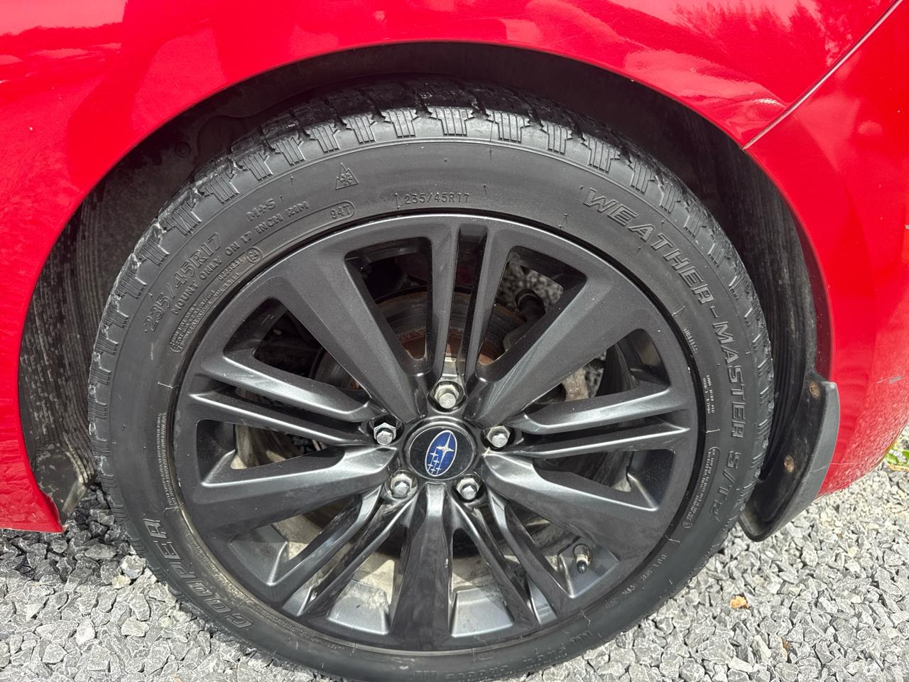 Hyundai Veloster 3dr Cpe Man w/Gray Int 2013