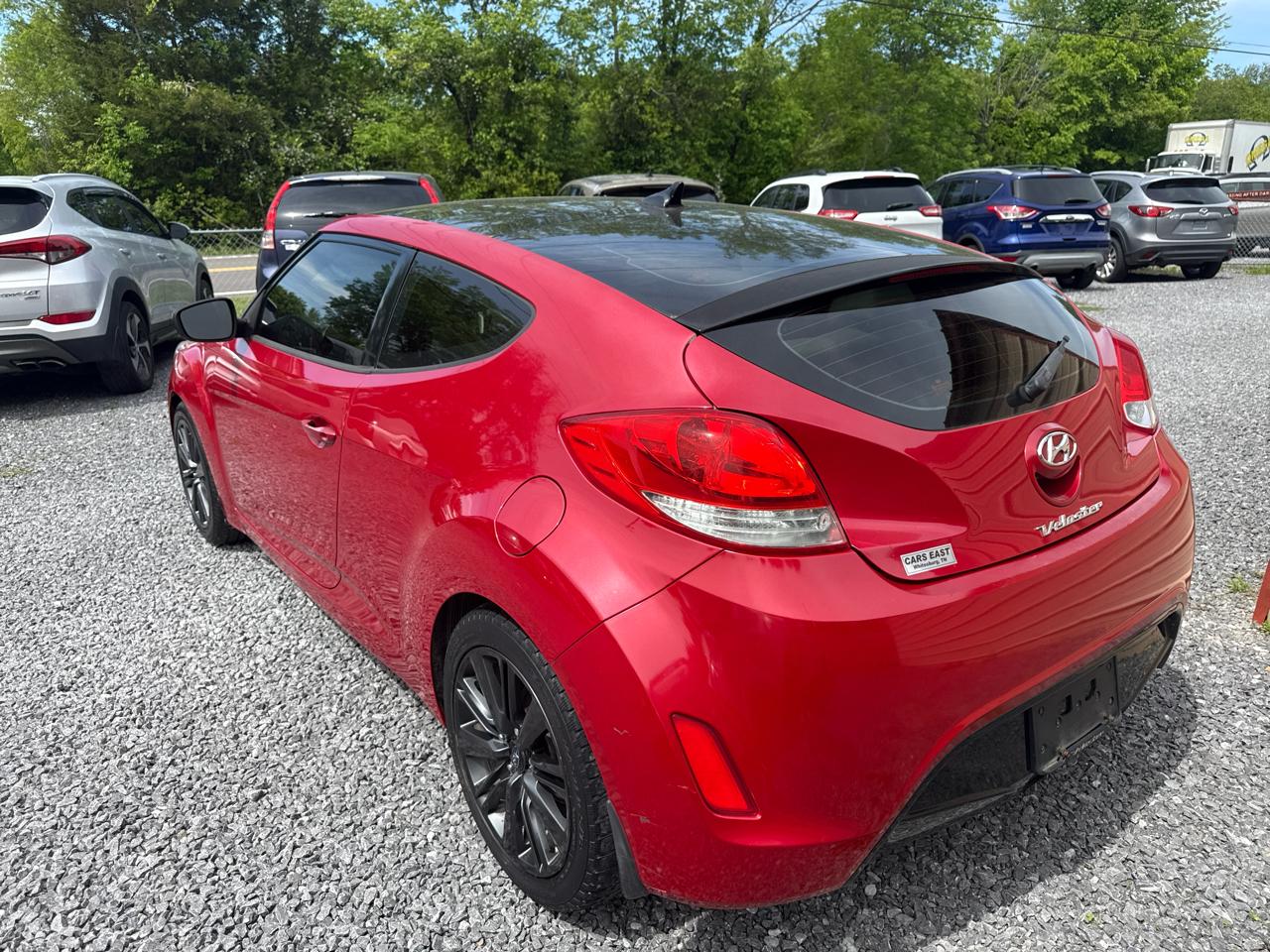 Hyundai Veloster 3dr Cpe Man w/Gray Int 2013
