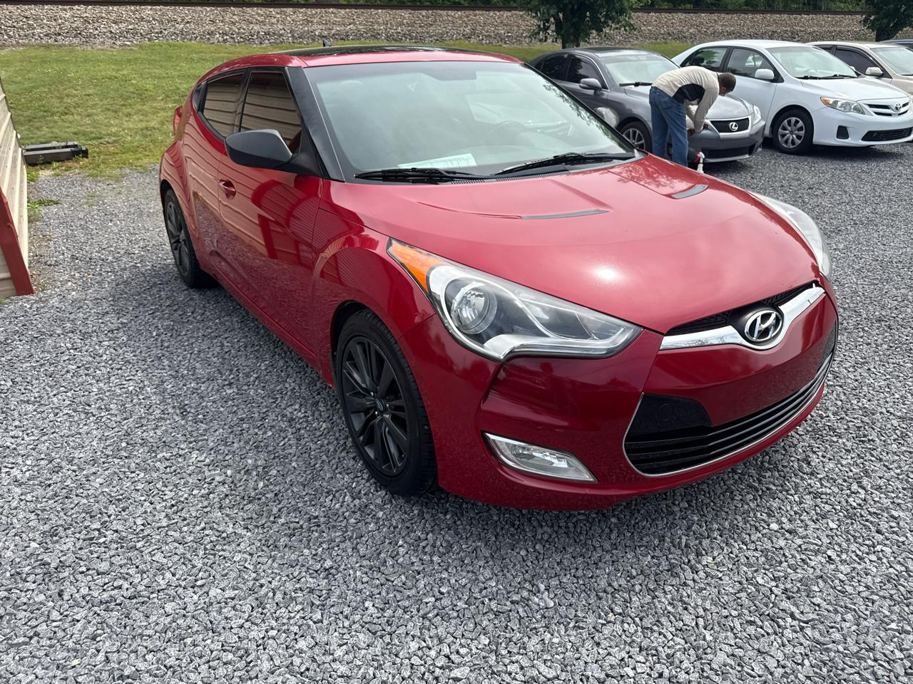 Hyundai Veloster 3dr Cpe Man w/Gray Int 2013