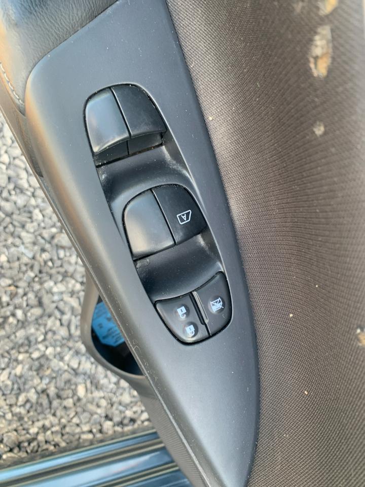 Nissan Sentra 4dr Sdn I4 CVT SV 2016