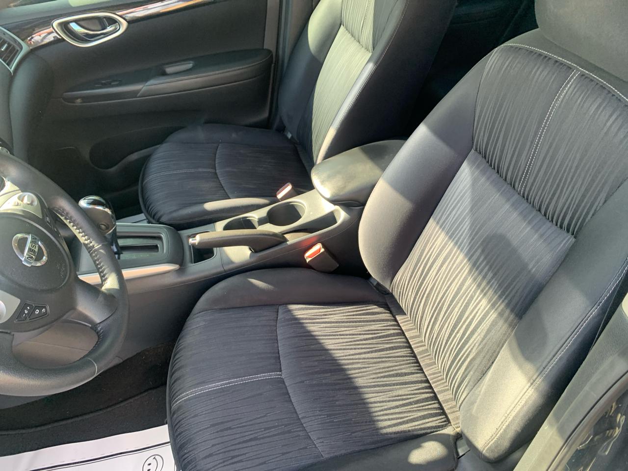 Nissan Sentra 4dr Sdn I4 CVT SV 2016