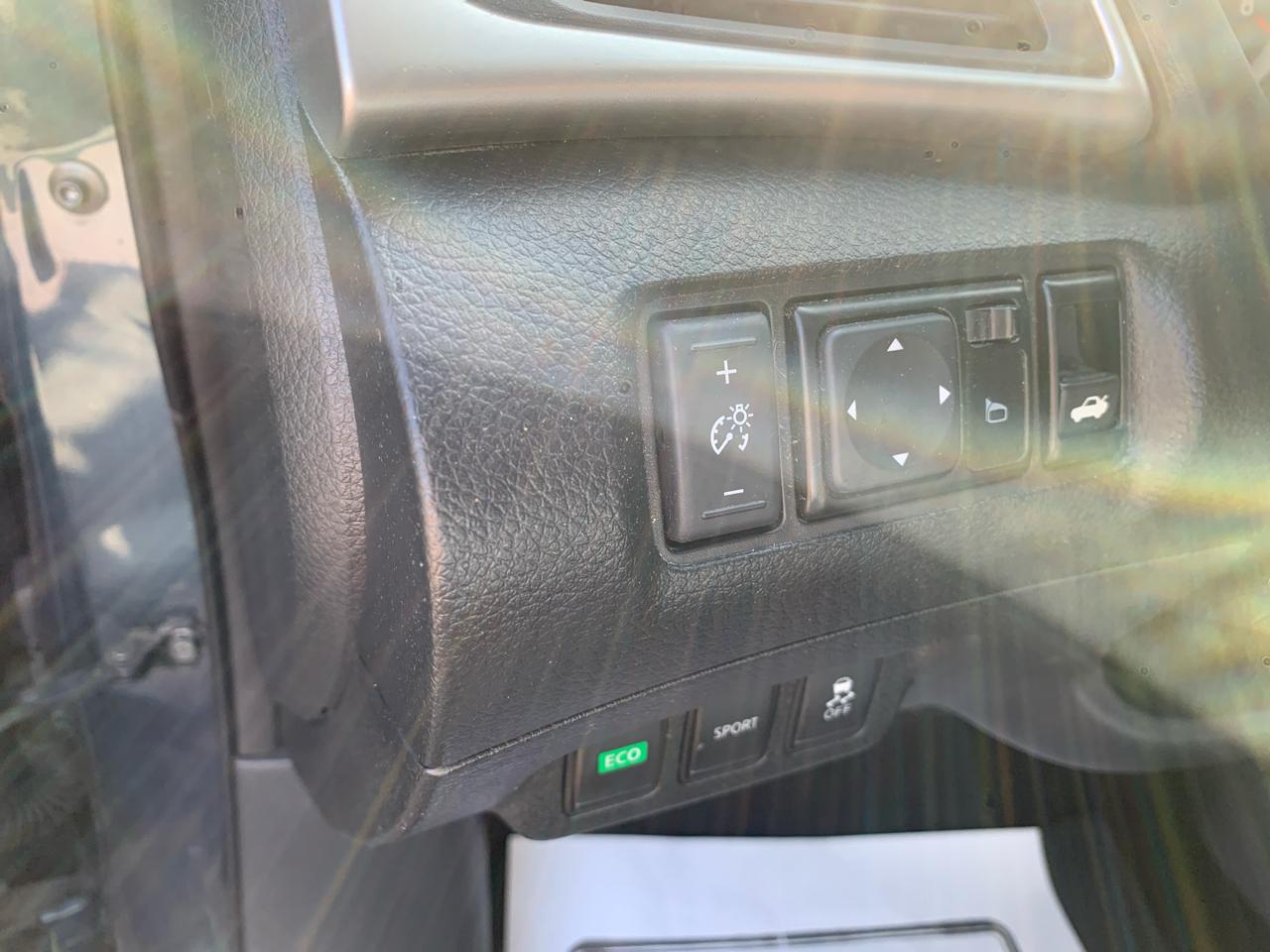 Nissan Sentra 4dr Sdn I4 CVT SV 2016