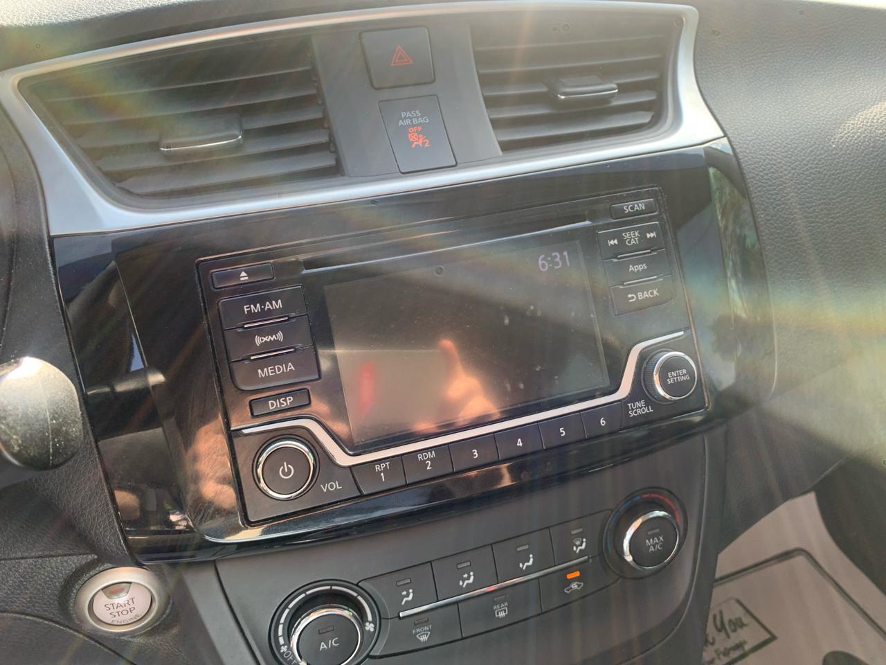 Nissan Sentra 4dr Sdn I4 CVT SV 2016