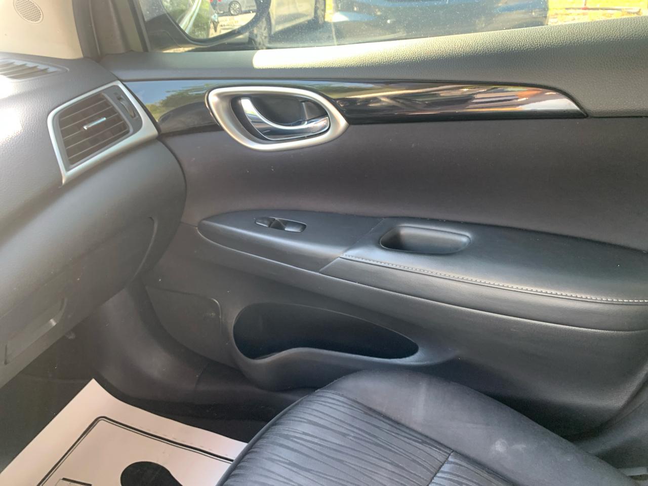 Nissan Sentra 4dr Sdn I4 CVT SV 2016