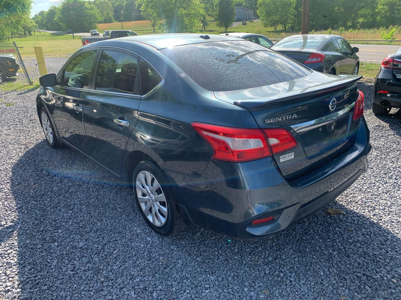 Nissan Sentra 4dr Sdn I4 CVT SV 2016