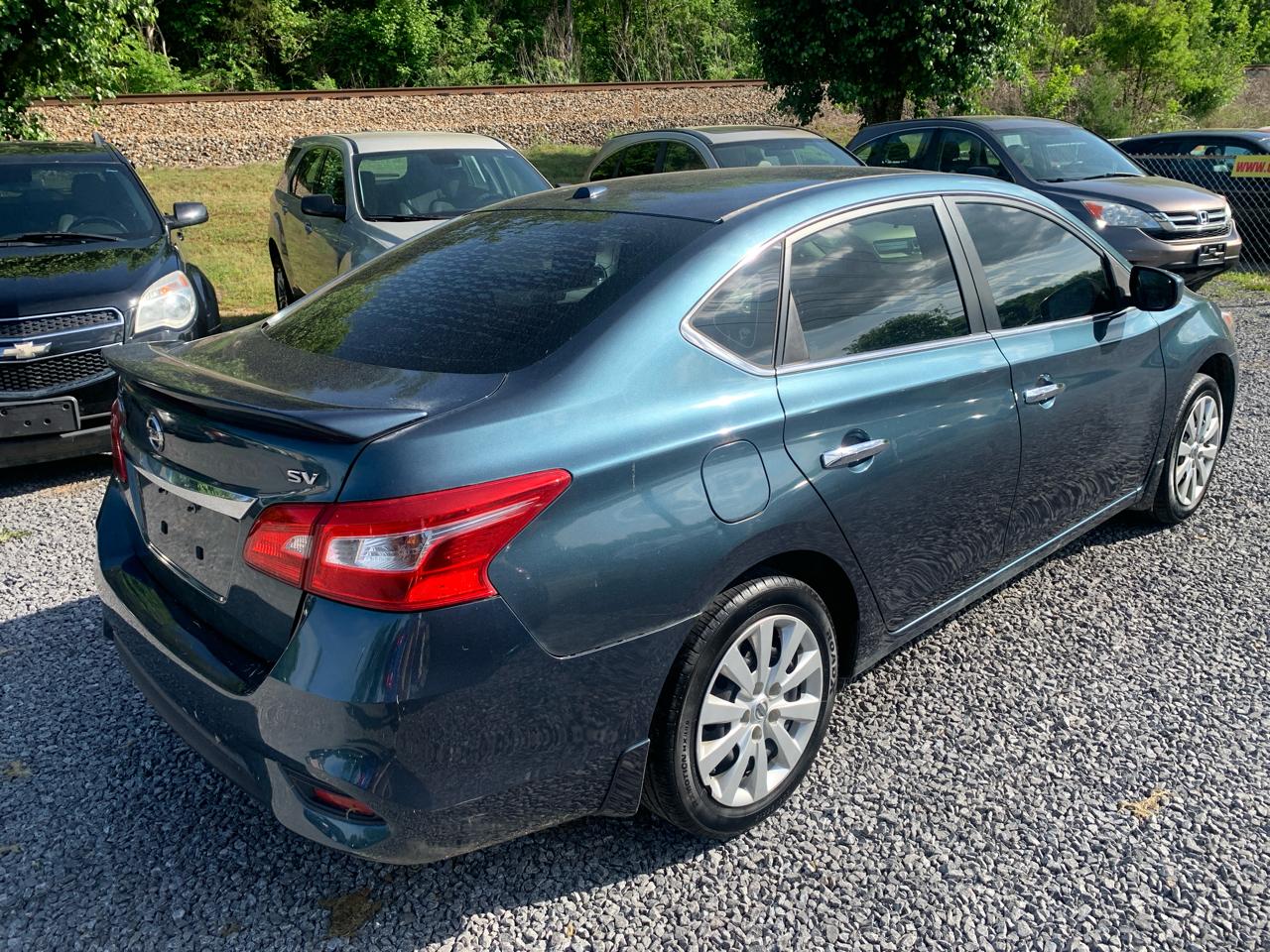 Nissan Sentra 4dr Sdn I4 CVT SV 2016