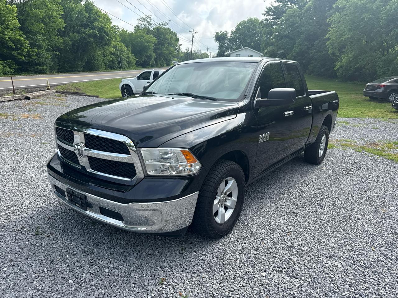 RAM 1500 SLT 4x2 Quad Cab 6'4" Box 2017