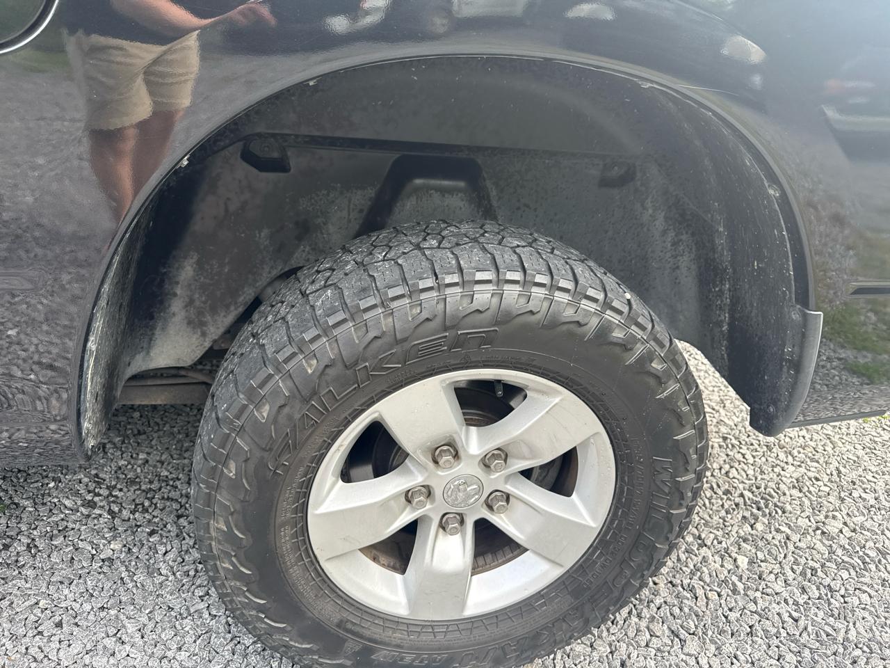 RAM 1500 SLT 4x2 Quad Cab 6'4" Box 2017