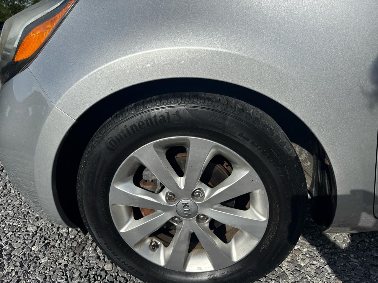 Kia Rio 4dr Sdn Auto EX 2012