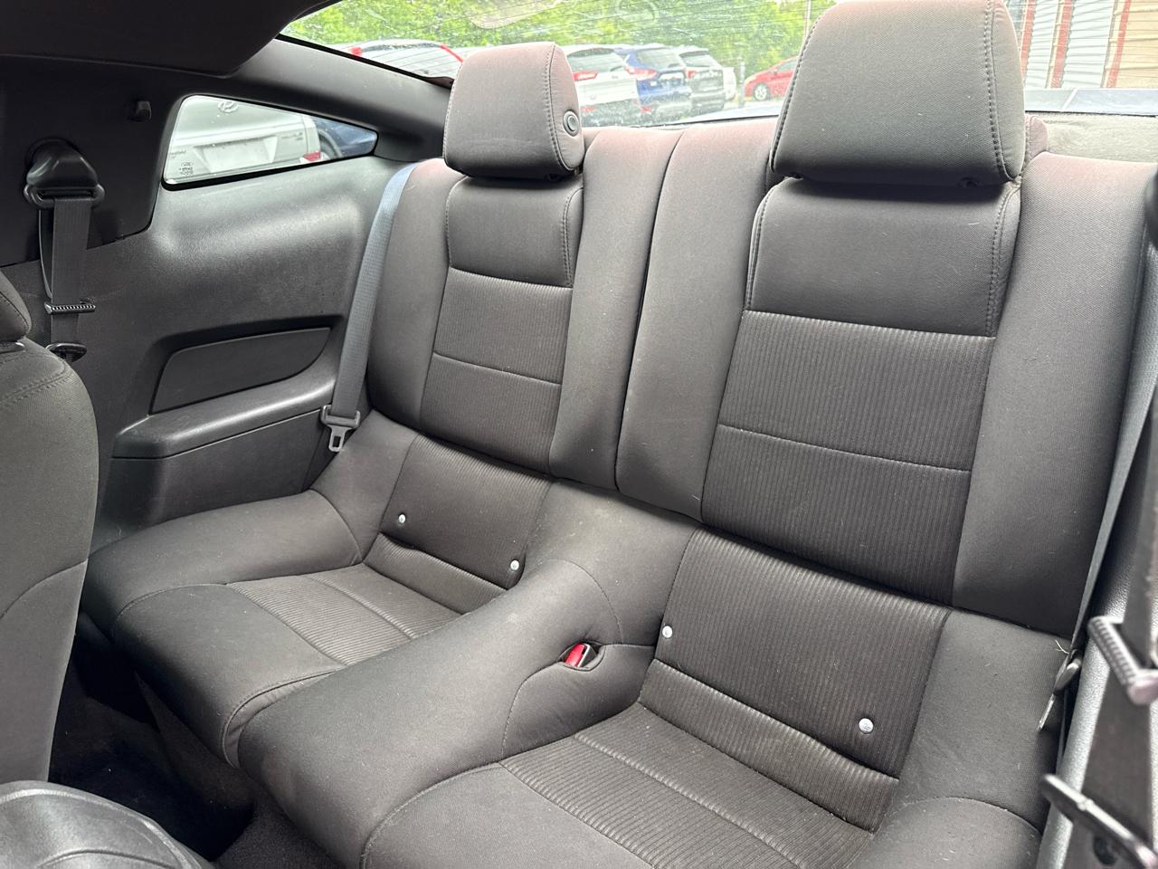 Ford Mustang 2dr Cpe V6 2011