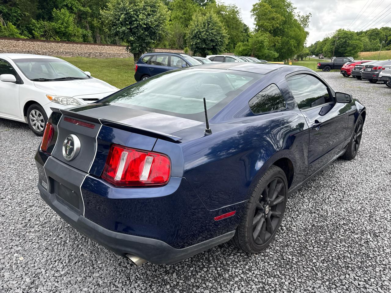 Ford Mustang 2dr Cpe V6 2011