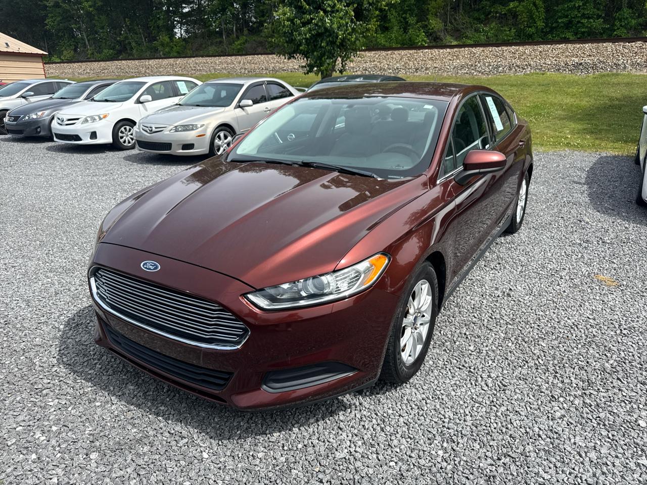 Ford Fusion 4dr Sdn S FWD 2015