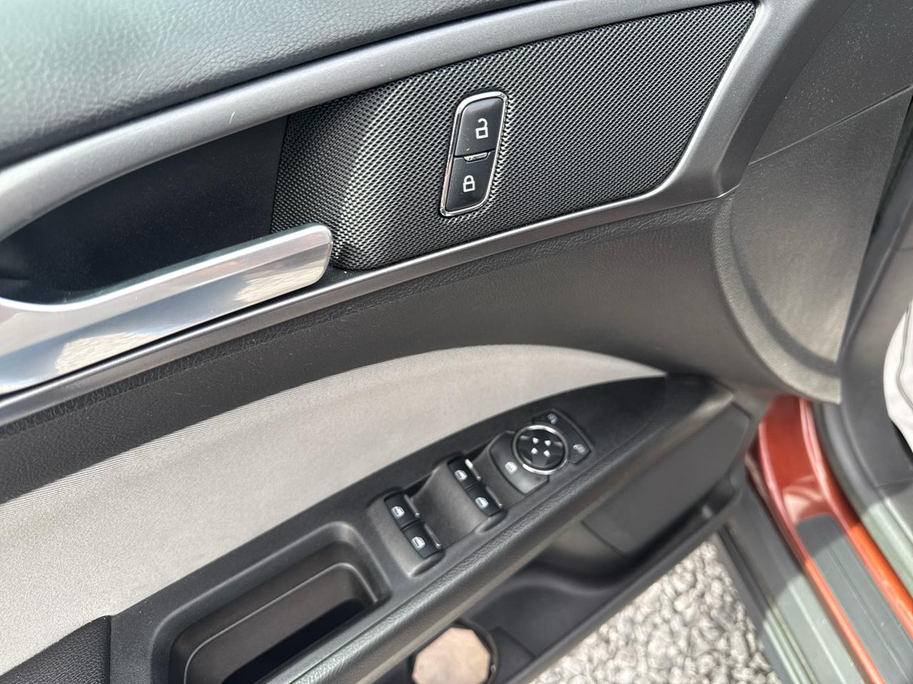 Ford Fusion 4dr Sdn S FWD 2015