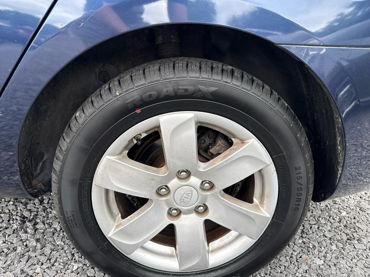 Kia Rondo 4dr Wgn V6 LX 2008