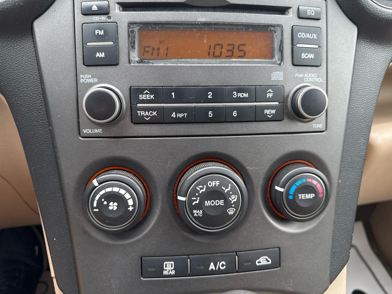 Kia Rondo 4dr Wgn V6 LX 2008