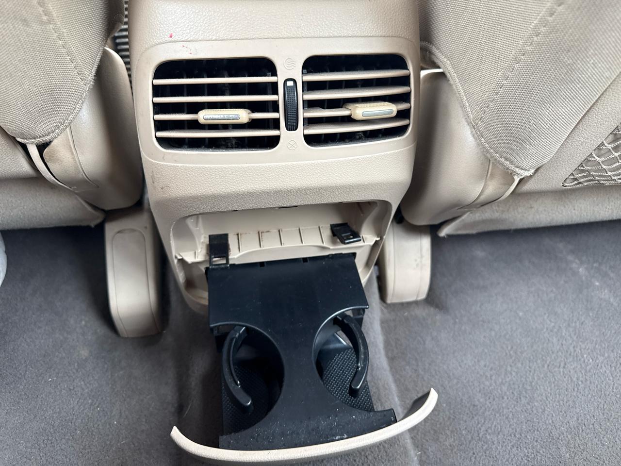 Kia Rondo 4dr Wgn V6 LX 2008