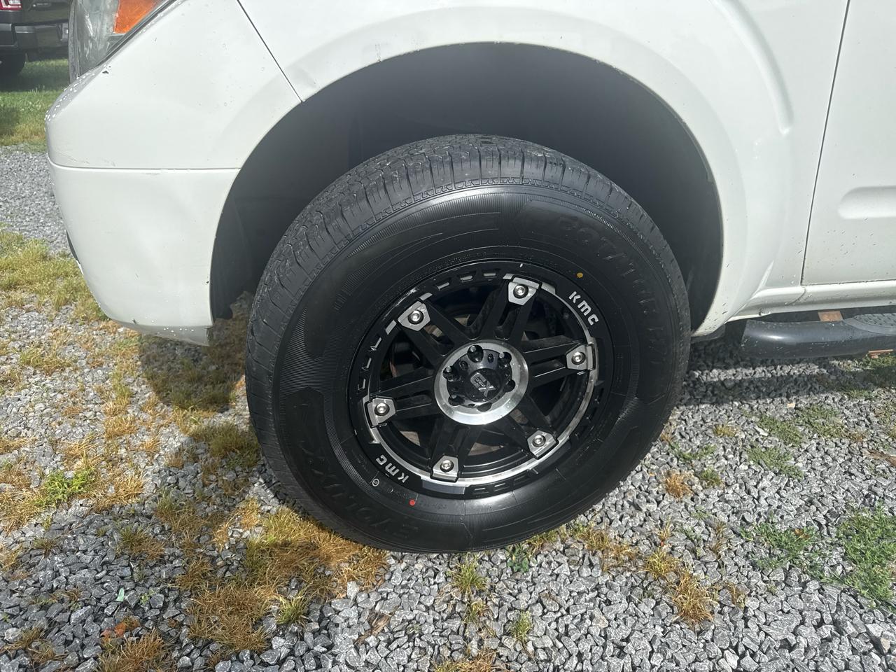 Nissan Frontier 4WD King Cab Auto SV 2016