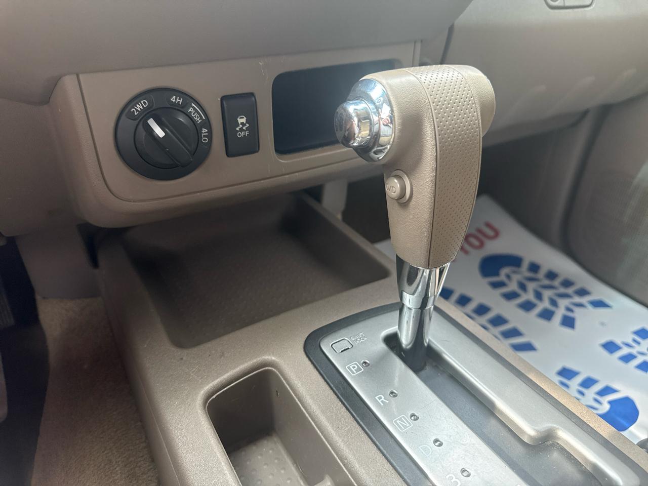 Nissan Frontier 4WD King Cab Auto SV 2016