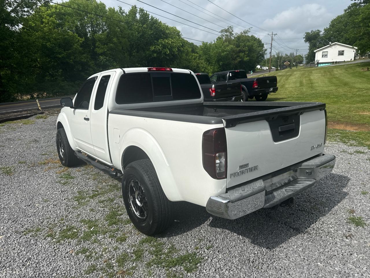 Nissan Frontier 4WD King Cab Auto SV 2016