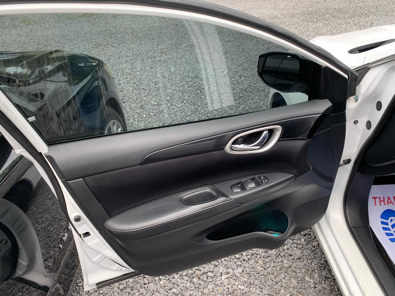 Nissan Sentra 4dr Sdn I4 CVT SV 2016