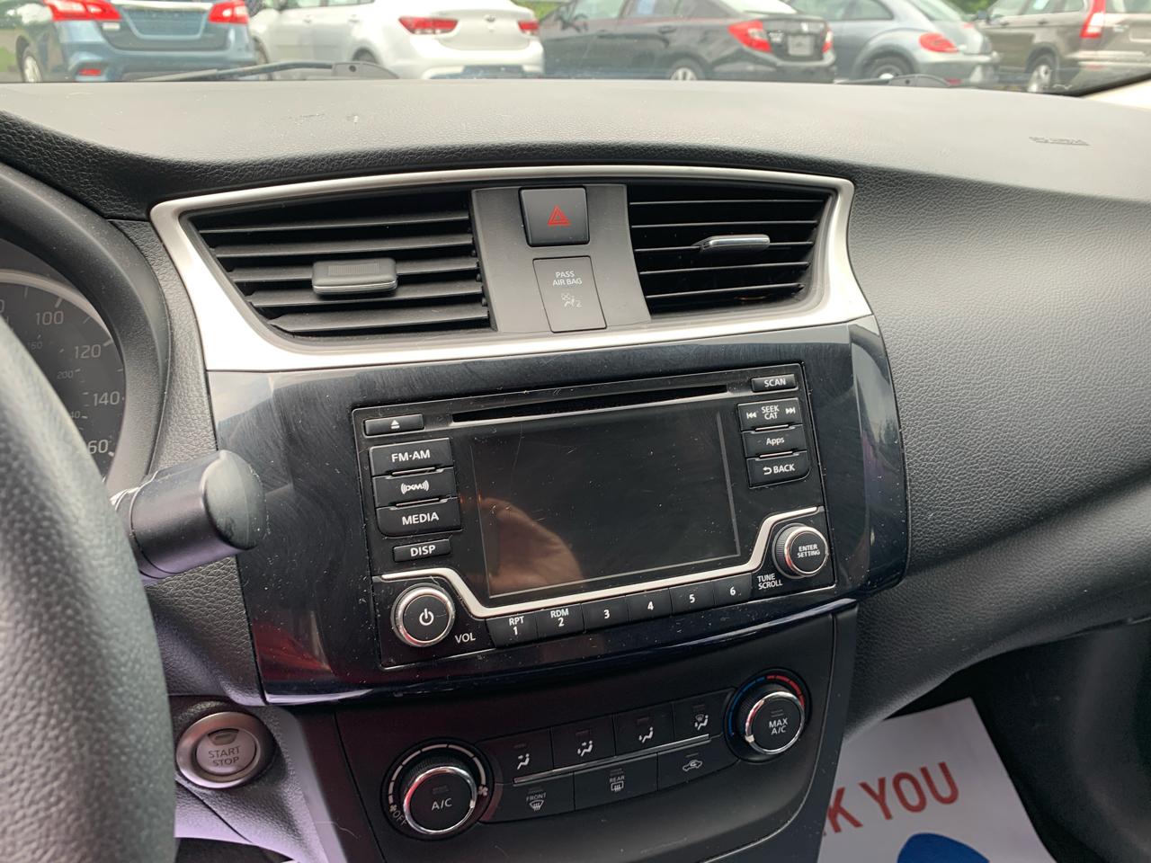 Nissan Sentra 4dr Sdn I4 CVT SV 2016