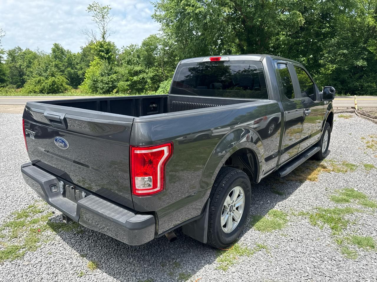 Ford F-150 4WD SuperCab 145" Lariat 2015